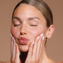 Load image into Gallery viewer, Airyday Lip Me Vanilla SPF50+ Dreamscreen 15ml